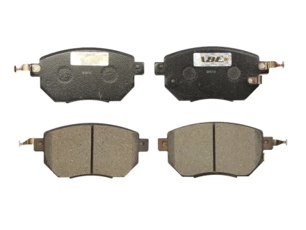 Комплект гальмівних колодок передн, INFINITI EX, FX, G, M35, M45 NISSAN ALTIMA, AVENIR, MAXIMA / MAXIMA QX IV, MAXIMA VI, MURANO I, MURANO II, NAVARA, NAVARA NP300, STAGEA 2.0-4.5 09.96- ABE C11093ABE