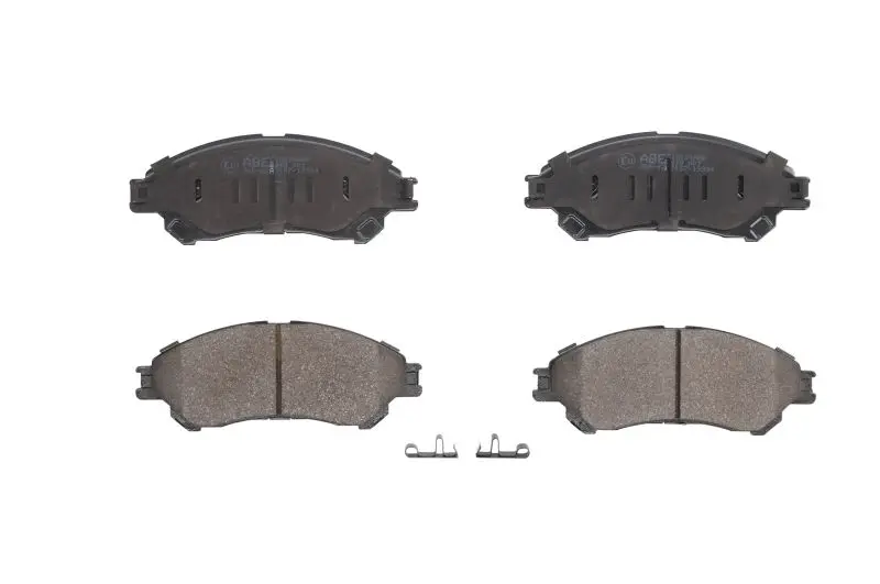 Комплект гальмівних колодок передн, FORD USA F-150 HYUNDAI I10 I, I10 II, I10 III SUZUKI S-CROSS, SX4 S-CROSS, VITARA 1.0-4.9 09.86- ABE C18024ABE (фото 1)