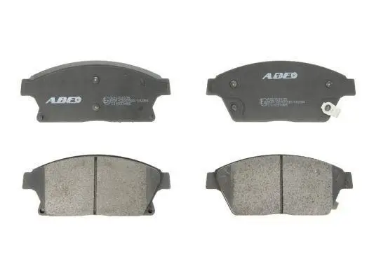 Комплект гальмівних колодок передн, BUICK ENCORE CADILLAC ATS CHEVROLET CRUZE, ORLANDO, TRAX, VOLT DAIHATSU CHARADE VIII OPEL AMPERA, ASTRA J, ASTRA J GTC, MOKKA / MOKKA X 1.33-2.0D 05.09- ABE C1X037ABE (фото 1)