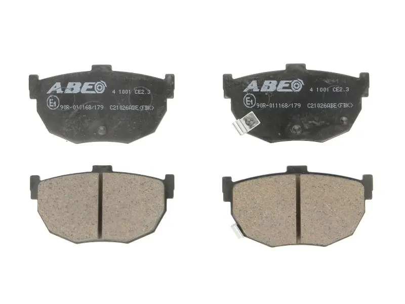 Комплект гальмівних колодок задн, HYUNDAI COUPE I, COUPE II, ELANTRA III, ELANTRA IV, GETZ, LANTRA I, LANTRA II, TIBURON KIA CERATO I, CERATO II, CERATO KOUP III NISSAN 240SX 1.1-3.0 01.83- ABE C21026ABE (фото 1)