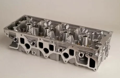 Голівка циліндра FORD RANGER MAZDA BT-50 2.5D/3.0D 05.06- AMC 908749