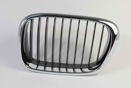 Фото решітка радіатора Лів передн (решітка радіатора, хром) BMW 5 (E39) 2.0-4.9 01.96-05.04 BLIC 65020700659911P Решітка радіатора Лів передн (решітка радіатора, хром) BMW 5 (E39) 2.0-4.9 01.96-05.04 BLIC 65020700659911P