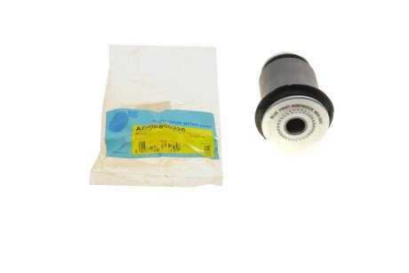 Сайлентблок важеля (переднього/знизу/спереду))) Toyota Fortuner/Hilux 04- BLUE PRINT ADBP800226