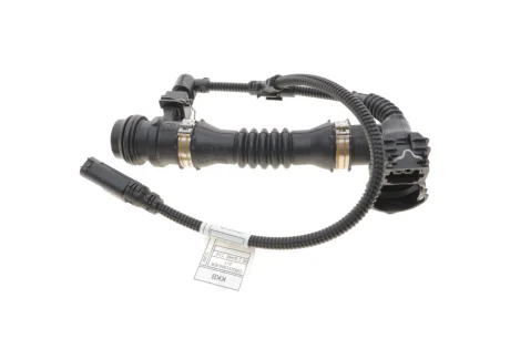 Патрубок системи охолодження 3 (E90)/X5 (E70) 08- M57 BMW 13717808158