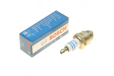 Свічка запалювання Honda/Solo/Stihl/Suzuki BOSCH 0 241 235 567
