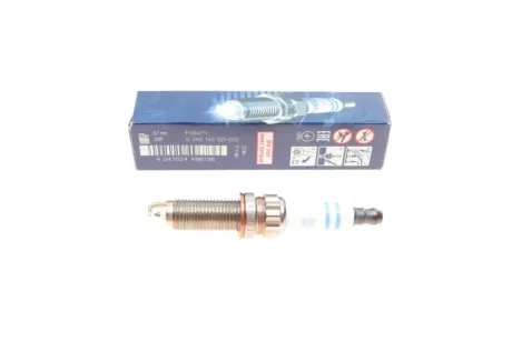 Свічка запалювання MB C-class (W204)/E-class (W211/W212) 07-16 (M276/272) BOSCH 0 242 140 521