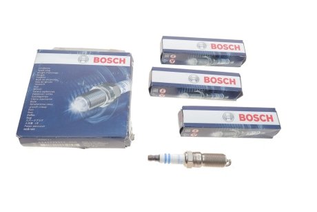 Свеча зажигания (к-кт 4шт) Ford Connect 1.8 16V 02- BOSCH 0 242 229 902