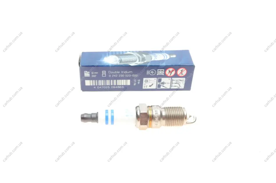 Свічка запалювання Cadillac Escalade/Chevrolet Camaro/Hummer H2 6.2 04-15 BOSCH 0 242 230 523 (фото 1)