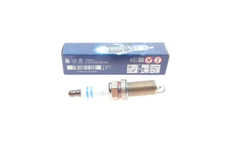 Свічка запалювання Mitsubishi Colt/Lancer 04- BOSCH 0 242 235 769