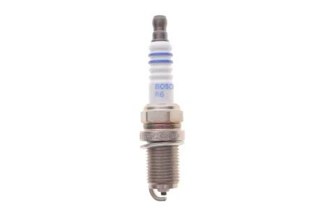 Свічка запалювання VW T5/LT (28-35)/Caddy III/Renault Kangoo/Peugeot Boxer 1.1-4.2 96- BOSCH 0 242 240 593