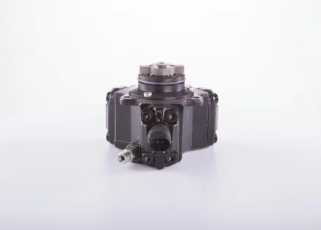 Насос паливної системи MERCEDES SPRINTER 2-T (B901, B902), SPRINTER 3-T (B903), SPRINTER 4-T (B904) 2.1D 04.00-05.06 BOSCH 0 445 010 272