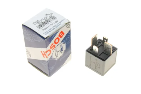 Реле свічок розжарювання (12V) VW T5/T6 1.9/2.0/2.5TDI 03- BOSCH 0 986 332 002