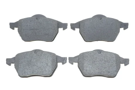 Комплект гальмівних колодок передн, AUDI 100 C3, 100 C4, 80 B4, A4 B5, A6 C4, A6 C5 VW PASSAT B5 1.6-2.8 10.86-01.05 BOSCH 0 986 424 481