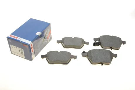 Комплект гальмівних колодок передн, AUDI A4 B5, A4 B6, A4 B7, A6 C5, A6 C6, TT VW PASSAT B5, PASSAT B5.5 1.6-4.2 11.94-08.11 BOSCH 0 986 424 482