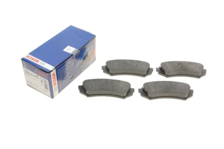 Колодки гальмівні (задні) Toyota Land Cruiser 100 98-07/Lexus LX II 98-08 BOSCH 0 986 424 641