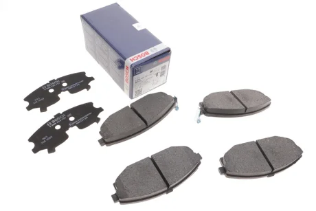 Колодки тормозные (передні) Hyundai Galloper I/Sonata IV 91-03 (Mando) BOSCH 0 986 424 727