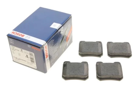 Колодки гальмівні (задні) Opel Omega A/B 86-03/Vectra B 95-03/Senator A/B 84-93 BOSCH 0 986 424 754