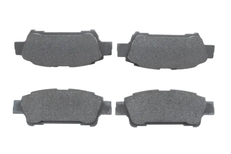 Комплект гальмівних колодок задн, TOYOTA ALPHARD I, AVENSIS VERSO, ISIS, NOAH/VOXY, PREVIA II, SIENNA 1.8-3.5 02.00-08.14 BOSCH 0 986 424 762