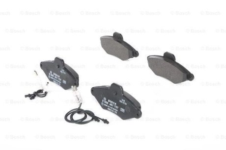 Колодки гальмівні (передні) Citroen Xantia 93-03 (+ датчики) 0 986 461 757 BOSCH 0986461757