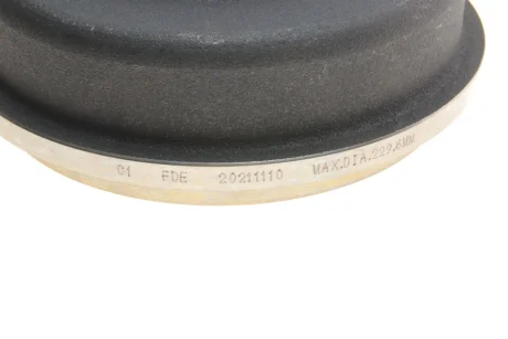 Барабан гальмівний (задній) Ford Connect 02- BOSCH 0 986 477 129