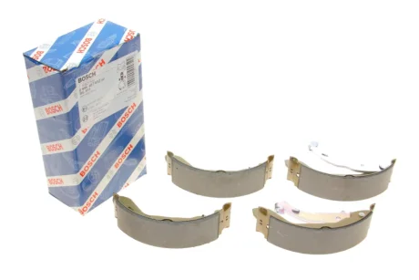 Колодки гальмівні (задні) MB (W168) 97-04 (барабанні) (180x41.5) BOSCH 0 986 487 852