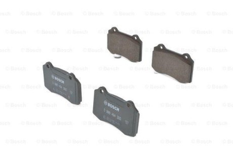 Колодки гальмівні (передні/задні) Volvo S60/V70 II 02-10/Jaguar S-Type R 4.2 V8 02-07 0 986 494 393 BOSCH 0986494393