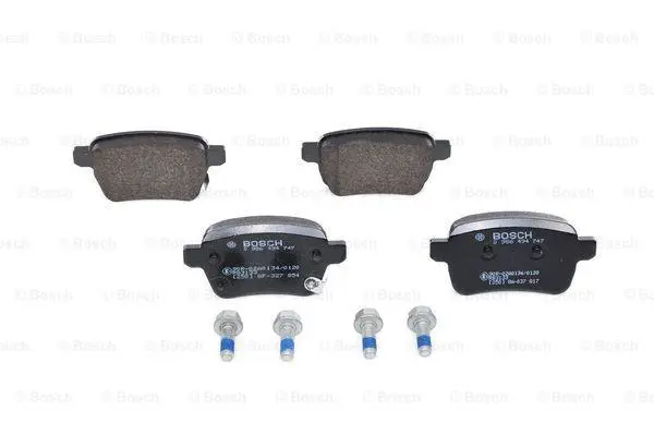 Комплект гальмівних колодок задн, FIAT 500L OPEL ADAM, CORSA E 1.0-1.6D 10.12- BOSCH 0986494747 (фото 1)