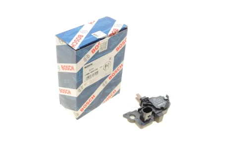 Регулятор напруги (12V) MERCEDES C T-MODEL (S202) 2.0 09.00-03.01 BOSCH 1 986 AE0 134