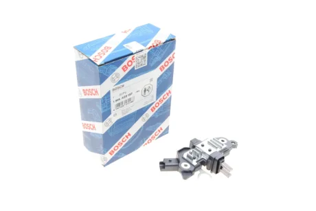 Регулятор напруги (14V) CITROEN C4, C4 GRAND PICASSO I, C4 I, C4 PICASSO I, C5 II, C5 III, C8, JUMPY II PEUGEOT 307, 308 I, 407, 607, 807, EXPERT, EXPERT TEPEE 1.8-2.2 02.00- BOSCH 1 986 AE0 157