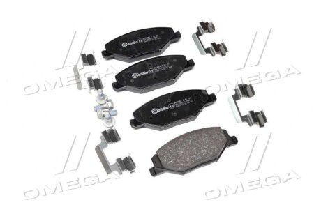 Фото комплект гальмівних колодок з 4 шт. дисків BREMBO P85121 Комплект гальмівних колодок з 4 шт. дисків BREMBO P85121