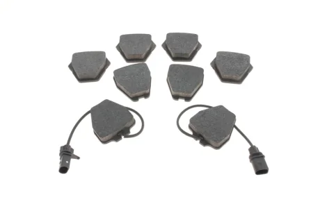 Колодки гальмівні (передні) Audi A4 97-01/A6 97-05/VW Passat B5 00-05 (Trw) (+датчики) DELPHI Delphi LP1703