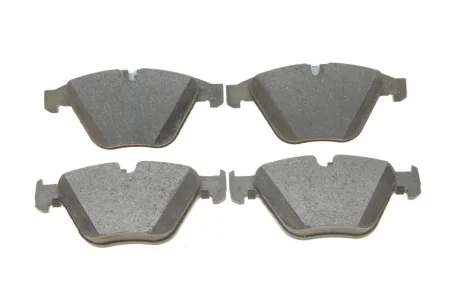 Комплект гальмівних колодок передн, BMW 3 (E90), 3 (E91), 3 (E92), 3 (E93), X1 (E84) 1.6-3.0D 12.04-06.15 Delphi LP2067