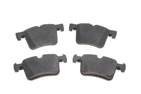 Комплект гальмівних колодок передн, BMW 1 (F20), 1 (F21), 2 (F22, F87), 2 (F23), 3 (F30, F80), 3 (F31), 3 GRAN TURISMO (F34), 4 (F32, F82), 4 (F33, F83), 4 GRAN COUPE (F36) 1.6-3.0D 09.10- Delphi LP2234