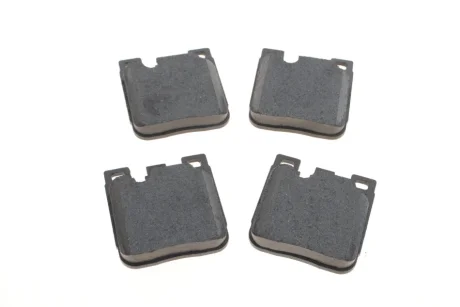 Колодки гальмівні (задні) BMW 3 (F30/F31/F34/F80)/4 (F32/F82) 11- B37/B47/N13/N47/N55 Delphi LP3249