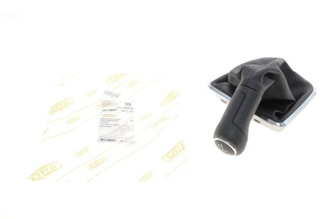 Рукоятка рычага КПП VW Polo V 09- (+ чехол) DPA 77111635202