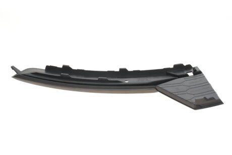 Вставка бампера (під протитуманку) Skoda Rapid 13- (R) DPA 88071845802