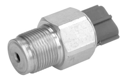 Датчик тиску Common Rail NISSAN CABSTAR, NAVARA, PATHFINDER III ISUZU GRAFTER, N VI 2.5D/3.0D/5.2D 11.01- ENGITECH ENT260020