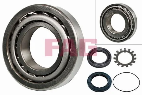 Підшипник маточини (задньої) Ford Ranger 2.5/3.0 TD 99-12 FAG 713 6790 90