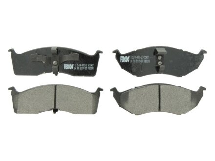 Комплект гальмівних колодок передн (із замком), CHRYSLER 300M, CARAVAN, CONCORDE, NEON, NEON II, NEW YORKER, PROWLER, VISION, VOYAGER I, VOYAGER II, VOYAGER III DODGE CARAVAN 1.6-3.8 10.89- FERODO FDB1098