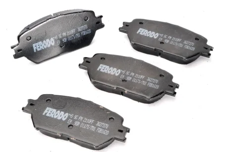 Комплект гальмівних колодок передн, LEXUS GS, IS II TOYOTA CAMRY, CELICA, CROWN, LAND CRUISER PRADO, MARK X I, WISH 1.8-4.3 09.91-03.13 FERODO FDB1620