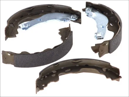 Гальмівна колодка CITROEN C1, C1 II OPEL AGILA B PEUGEOT 107, 108 SUZUKI SPLASH, SWIFT III TOYOTA AYGO, COROLLA, COROLLA VERSO, YARIS, YARIS VERSO 1.0-2.2D 04.99- FERODO FSB672