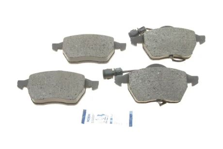Колодки гальмівні (передні) Audi 100 90-94/Audi A6 94-97 (+датчики) ICER 180808