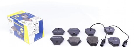 Колодки гальмівні (передні) Audi A4 97-01/A6 97-05/VW Passat B5 00-05/Phaeton 02-08 (+датчики) ICER 181571