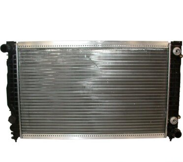 Фото радіатор охолодження A4/A6/Passat 97-05 2.4i/2.8i/2.5TDI (632x399x32) JP GROUP 1114204200 Радіатор охолодження A4/A6/Passat 97-05 2.4i/2.8i/2.5TDI (632x399x32) JP GROUP 1114204200