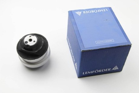 Подушка двигателя пер Лев/Прав LEMFORDER 3871101