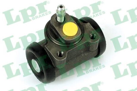Гальмівний циліндр задн Лів/Прав NISSAN TRADE 3.0D 01.94-12.98 LPR 4756