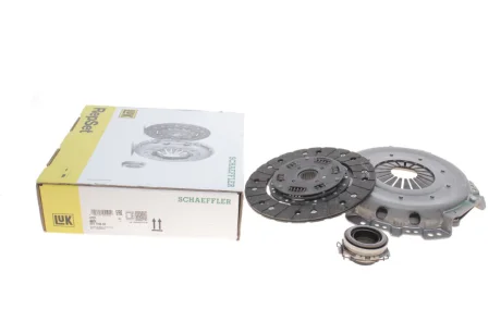Комплект зчеплення Toyota Hilux V/VI 2.4D, 91-97 (d=230mm) LuK 623 1766 60