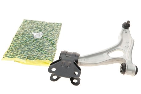Рычаг подвески (передний/снизу)) (L) Ford Focus III 10- MAGNETI MARELLI 301181356800