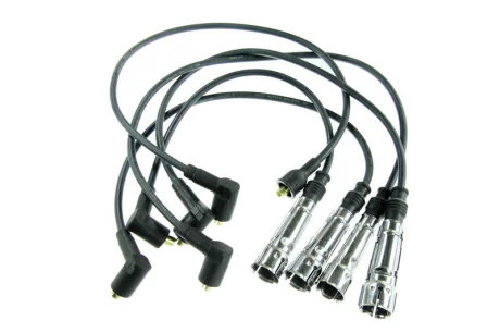 Комплект проводів запалювання AUDI 50 VW CADDY I, DERBY, GOLF I, JETTA I, PASSAT B1, PASSAT B2, POLO, POLO CLASSIC, POLO II, SANTANA, SCIROCCO, TRANSPORTER T2, TRANSPORTER T3 0.9-2.0 08.68-07.92 MAGNETI MARELLI 941318111155