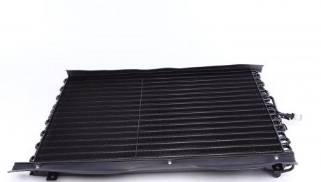 Радіатор кондиціонера MB (S124/W124) 2.0-3.0 84-93 MAHLE MAHLE / KNECHT AC 133 000S